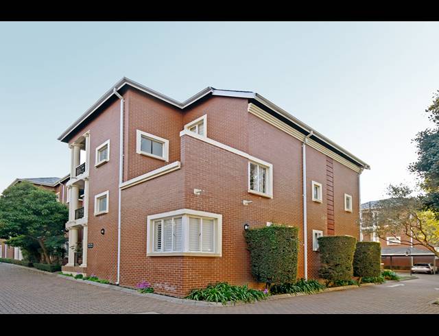 2 BEDROOM APARTMENT FOR SALE IN MELROSE NORTH